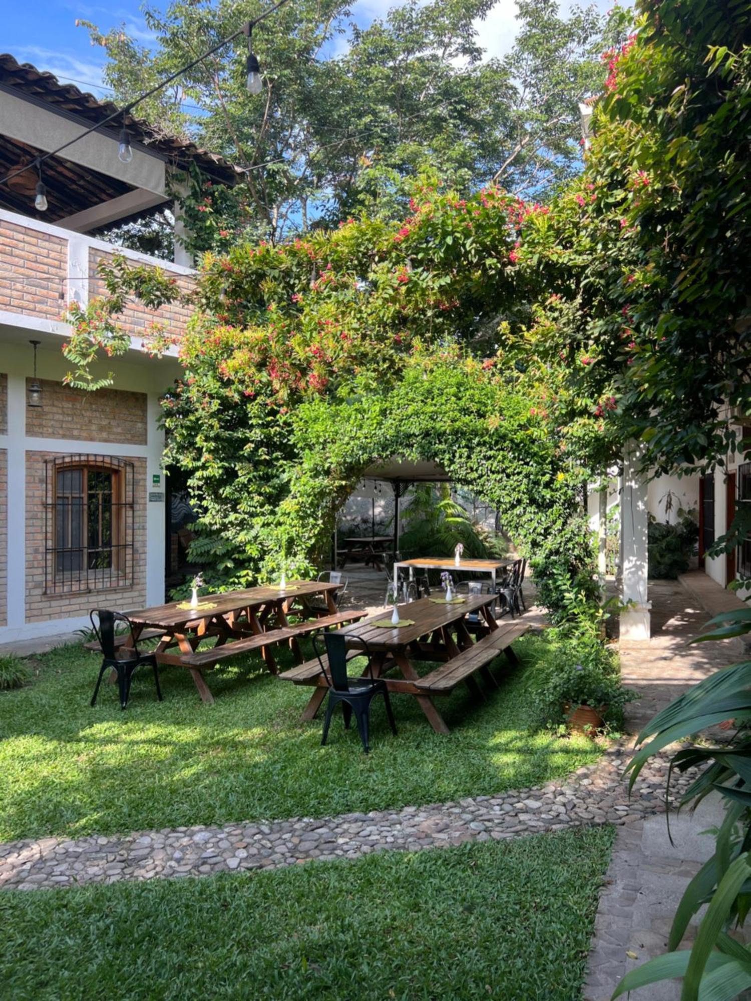 Jardin Cafe Hotel & Restaurant Gracias Zewnętrze zdjęcie